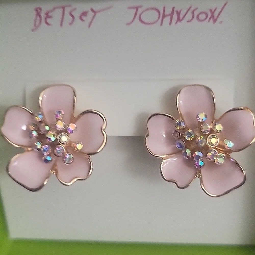 NIB Betsey Johnson Pierced Earrings Pink Flower Crystals Leverback Closure 1" - Picture 2 of 8